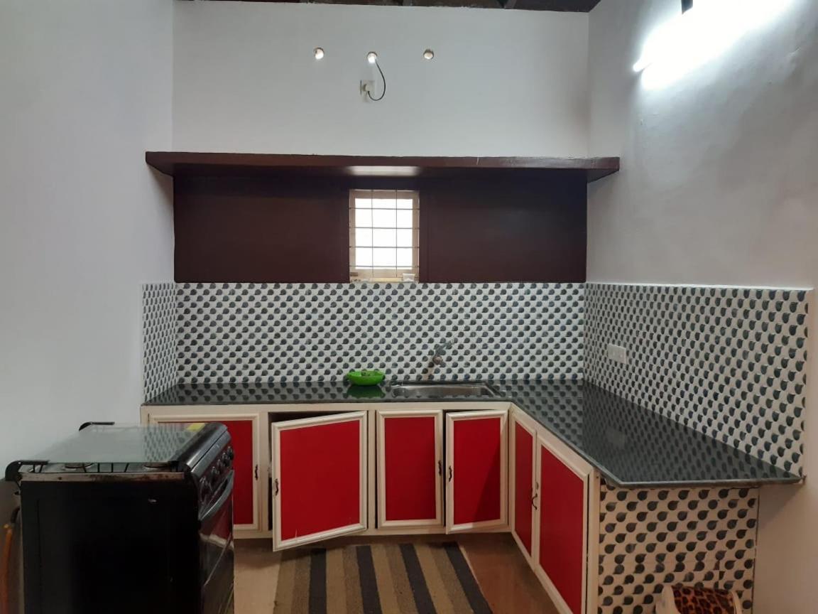 3 Bedroom Eucalyptus Munnar