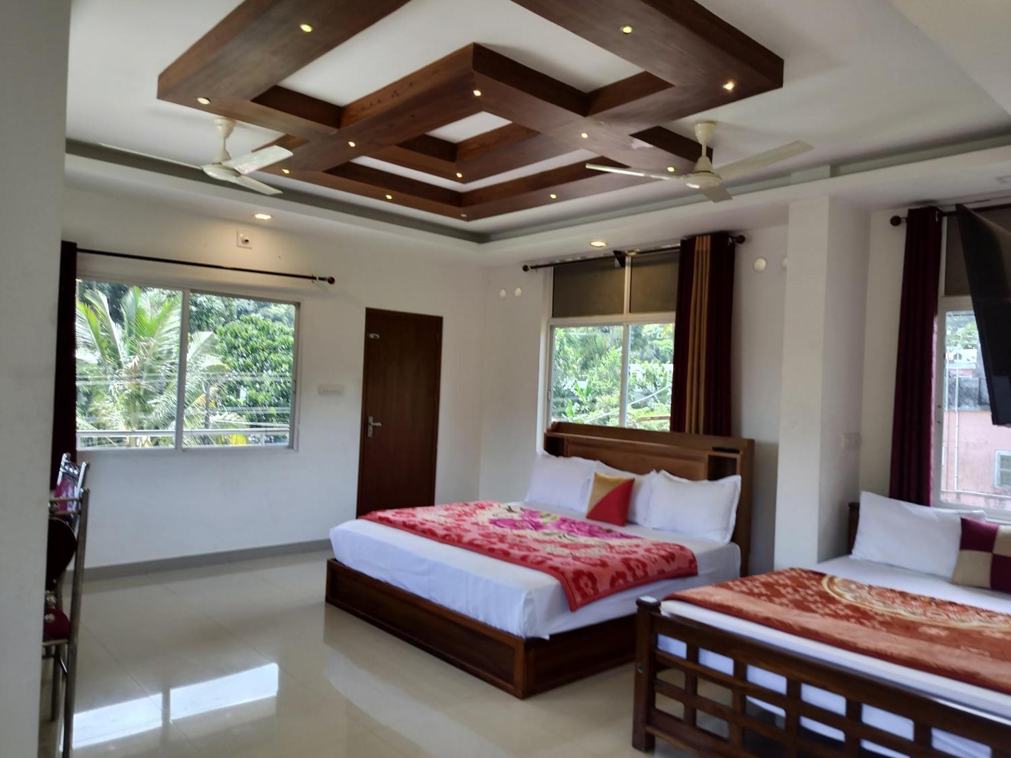 Himadri Holidays Homestay *