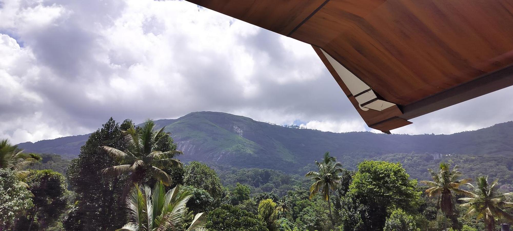 Himadri Holidays Munnar