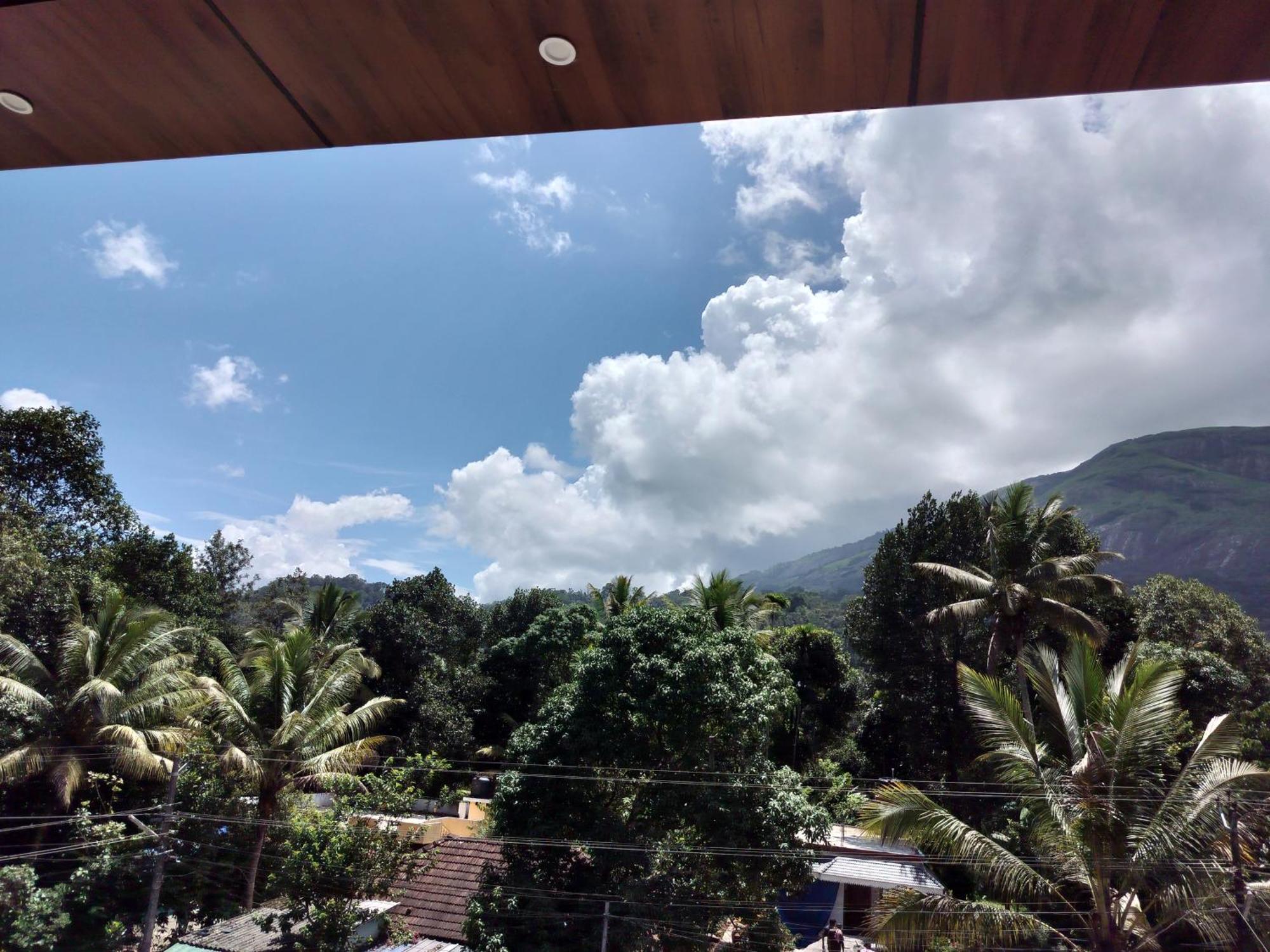 Himadri Holidays Munnar