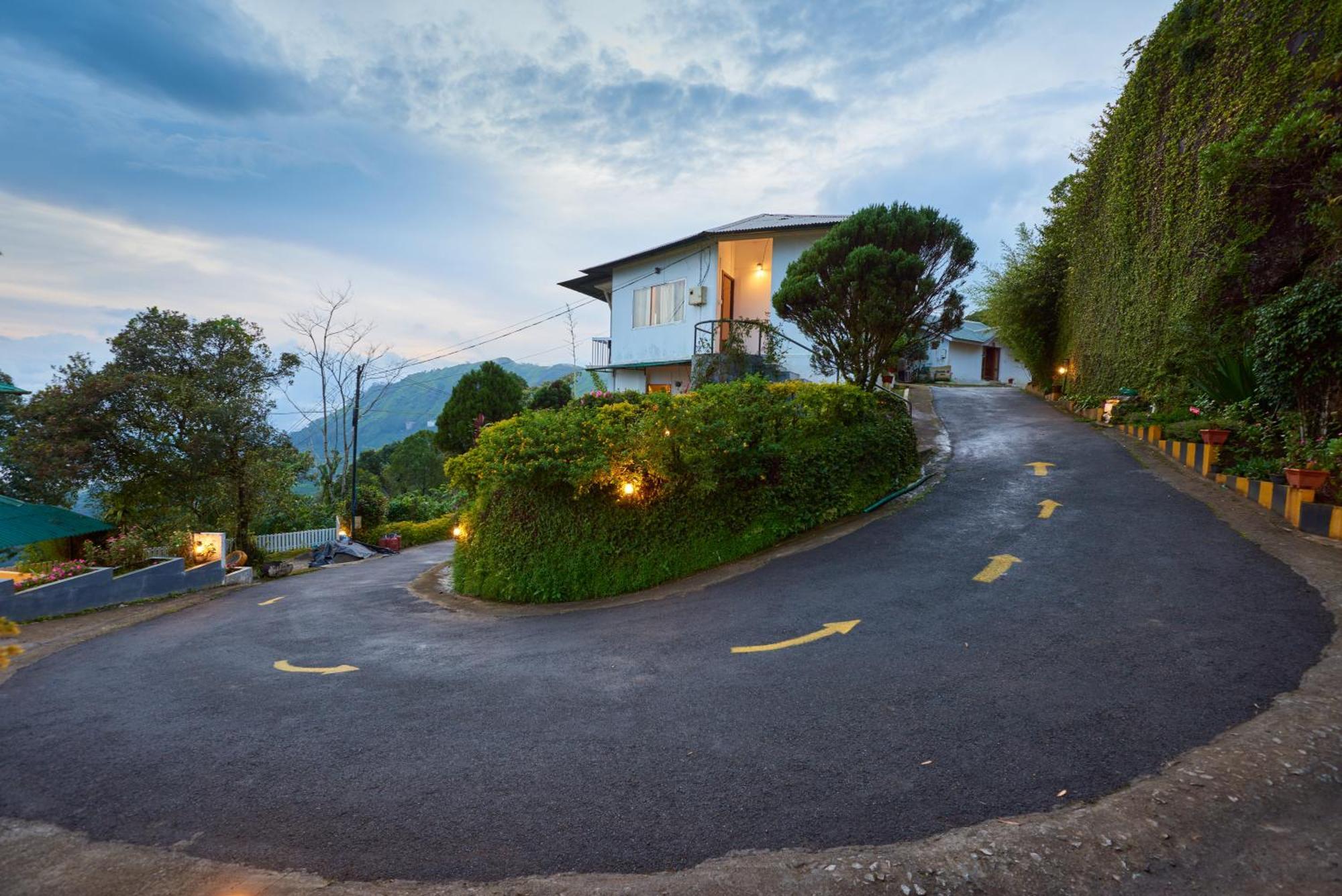 Deshadan Mountain -the Highest In Resort