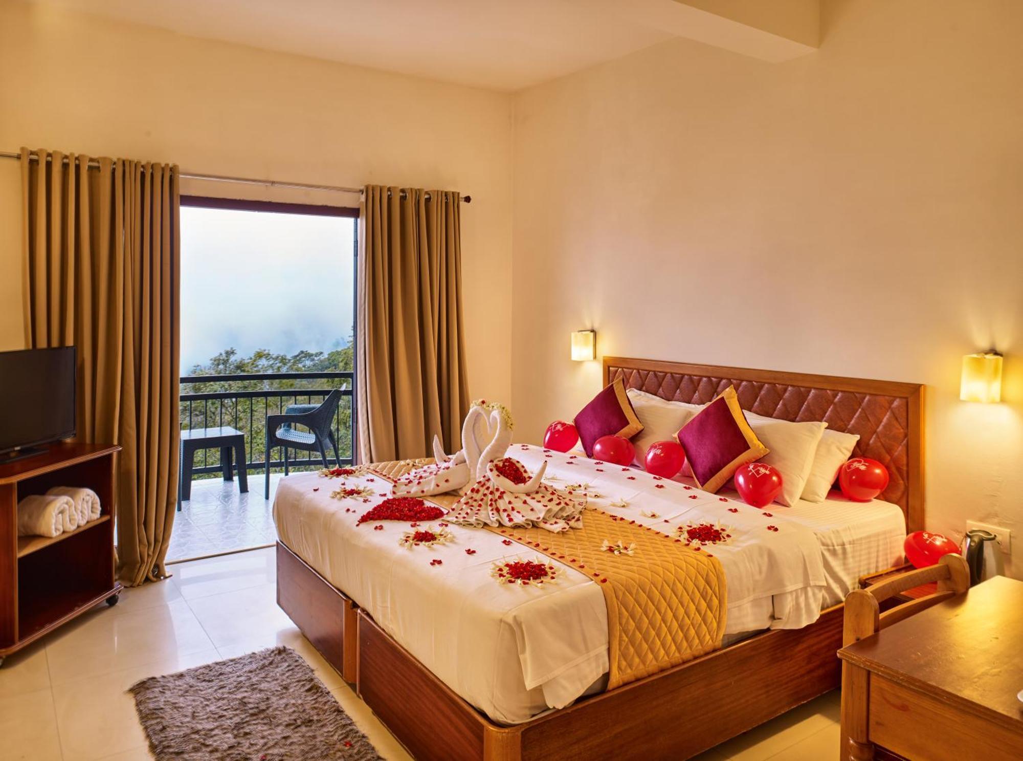 Resort Deshadan Mountain -the Highest In Munnar