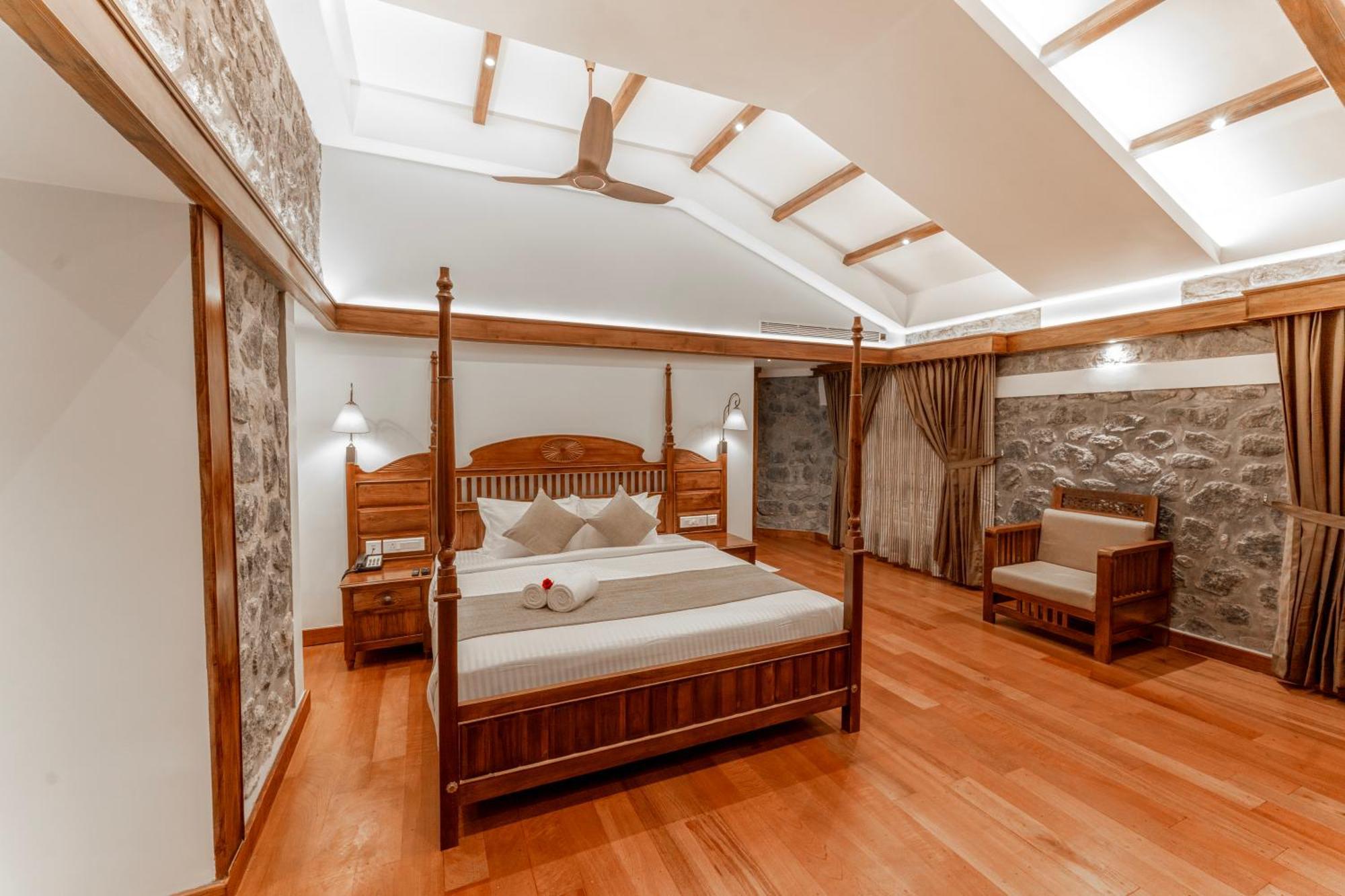 Le Montfort Resort