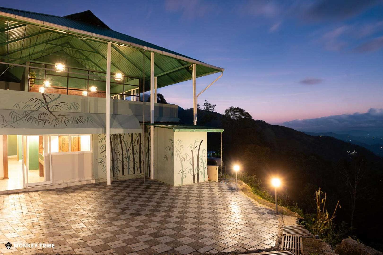 Hostel Monkey Tribe