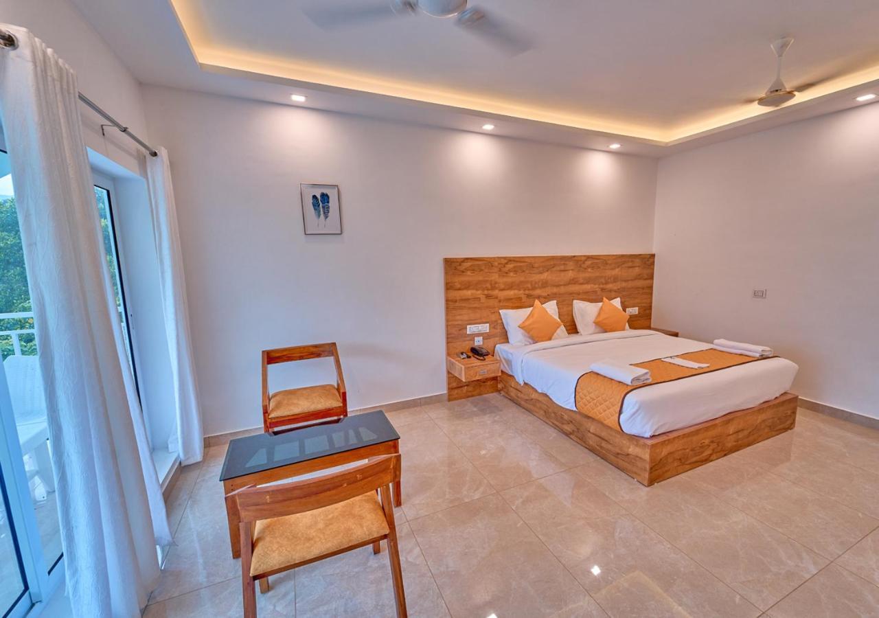 Ice Mist Pool By Voye Homes Munnar