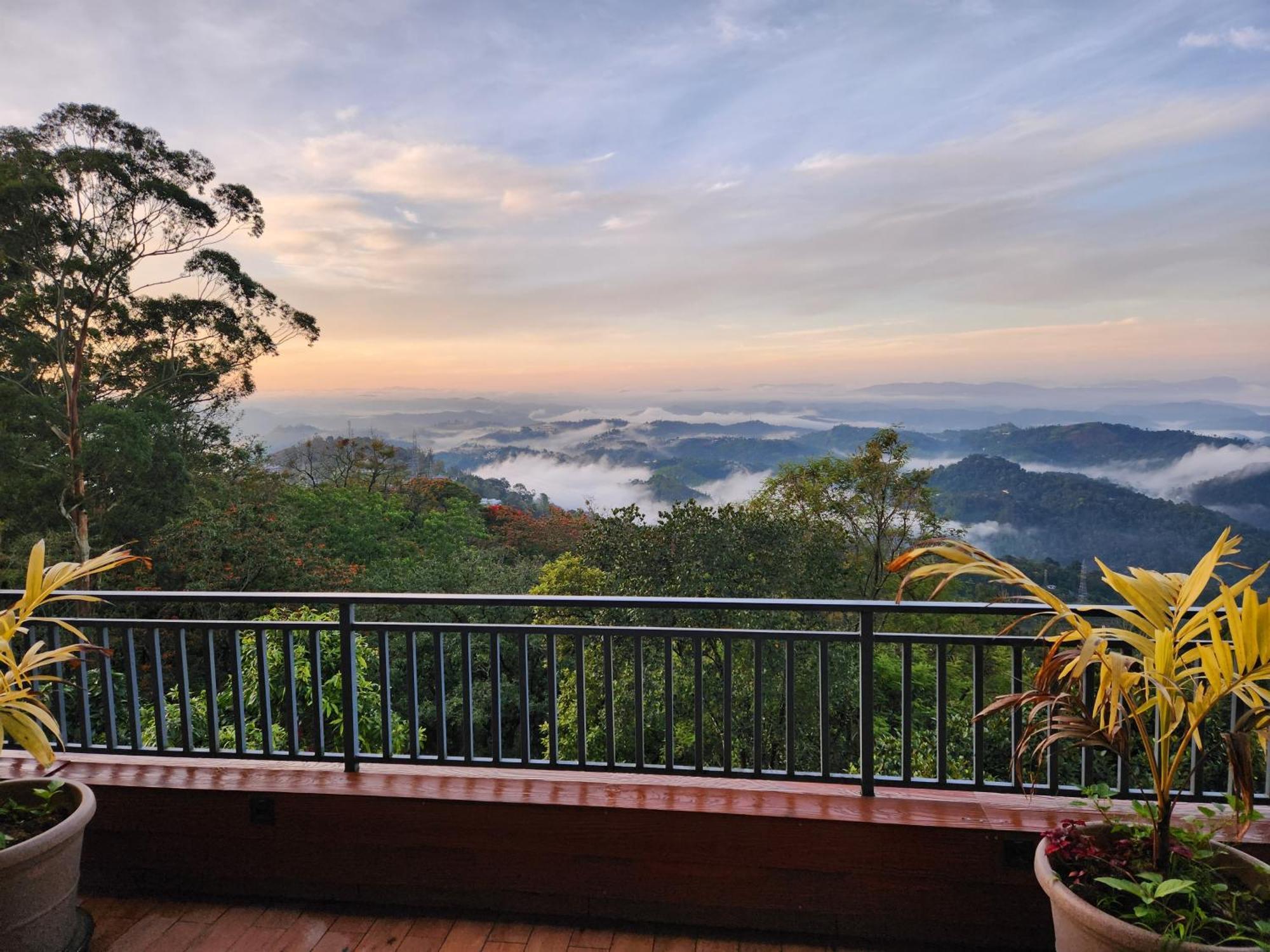 Hotel Kacholam Serviced Munnar