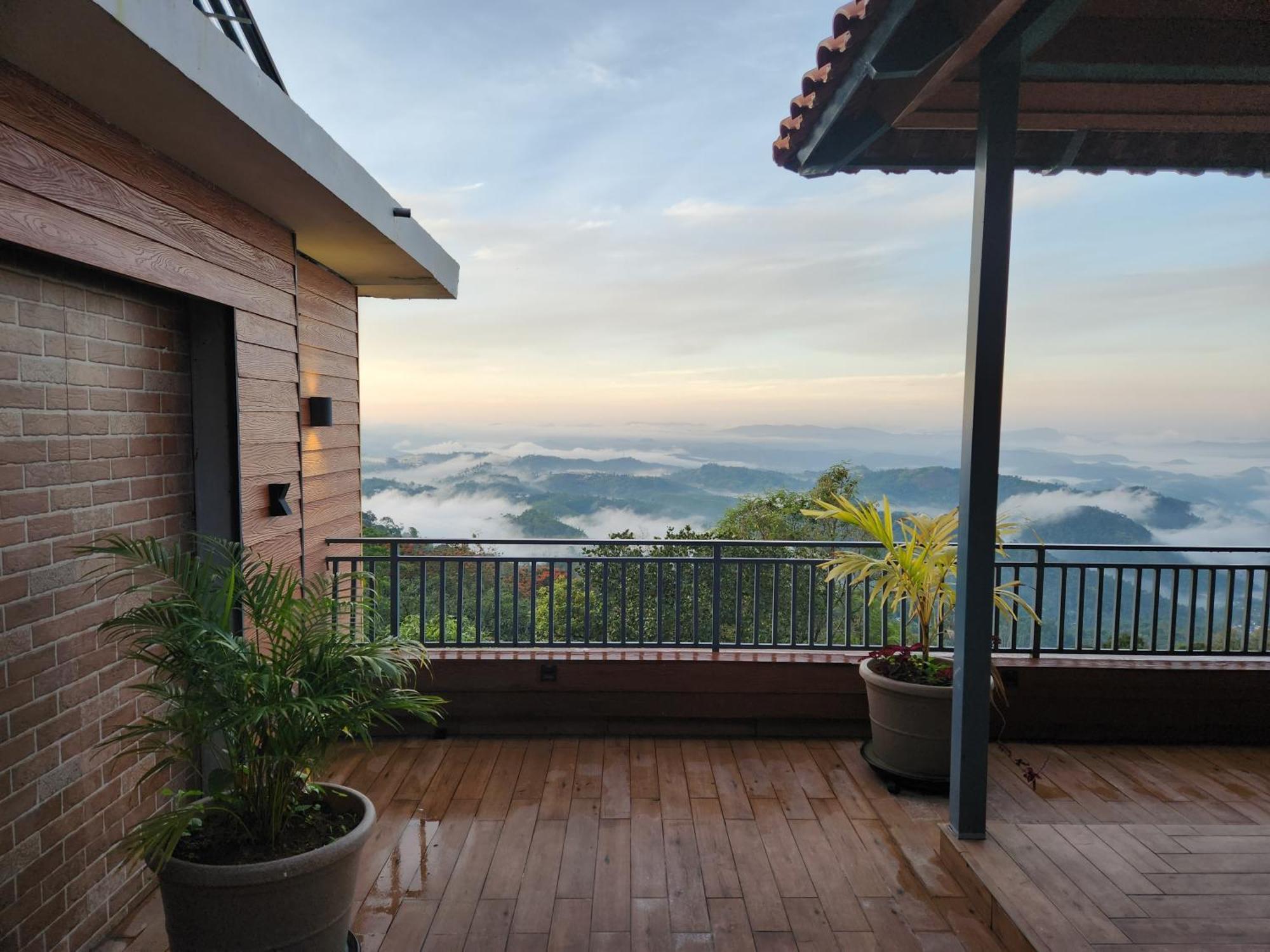 Kacholam Serviced Hotel *