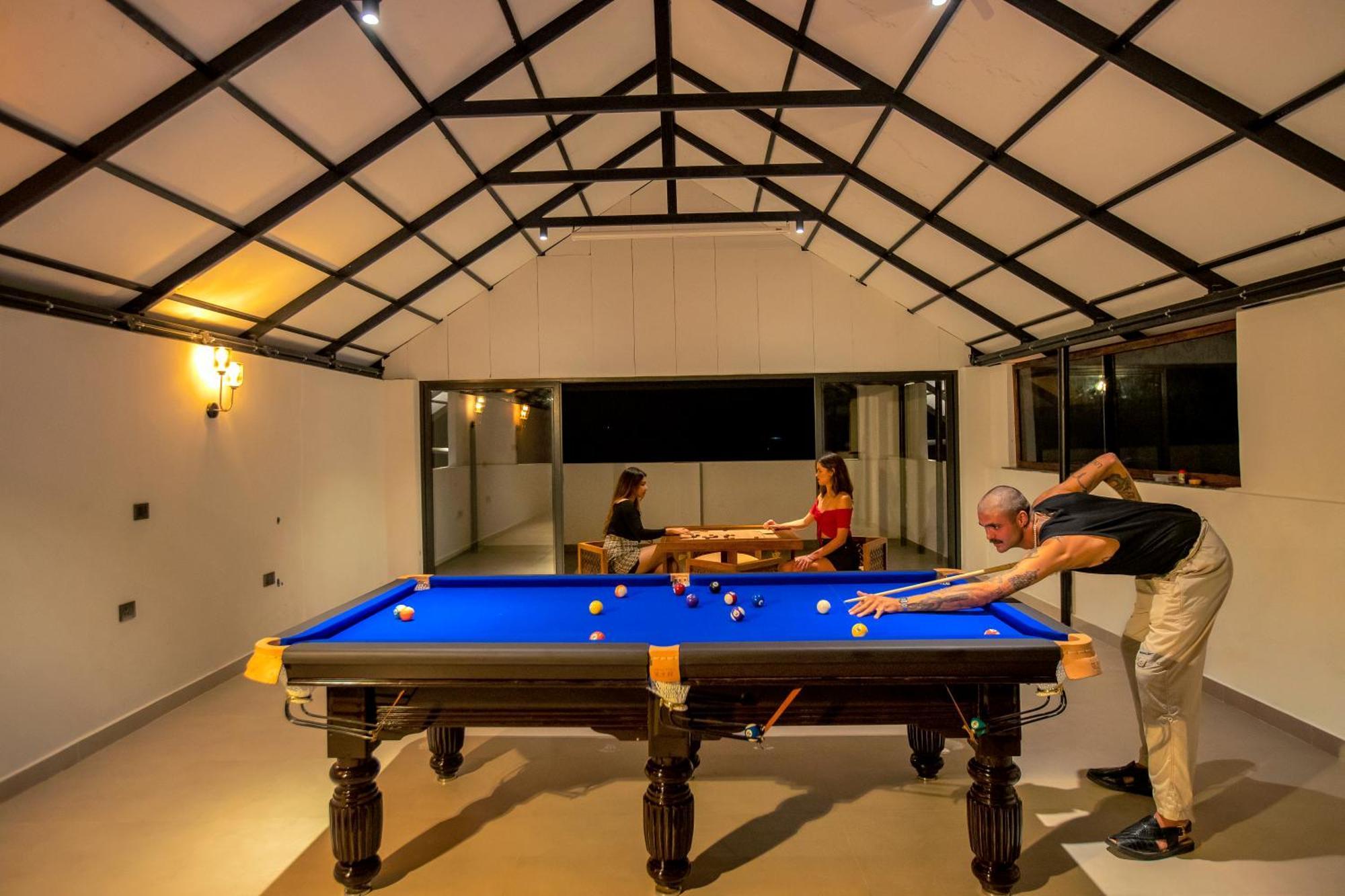 Hotel Vbrings Oak Village 5*