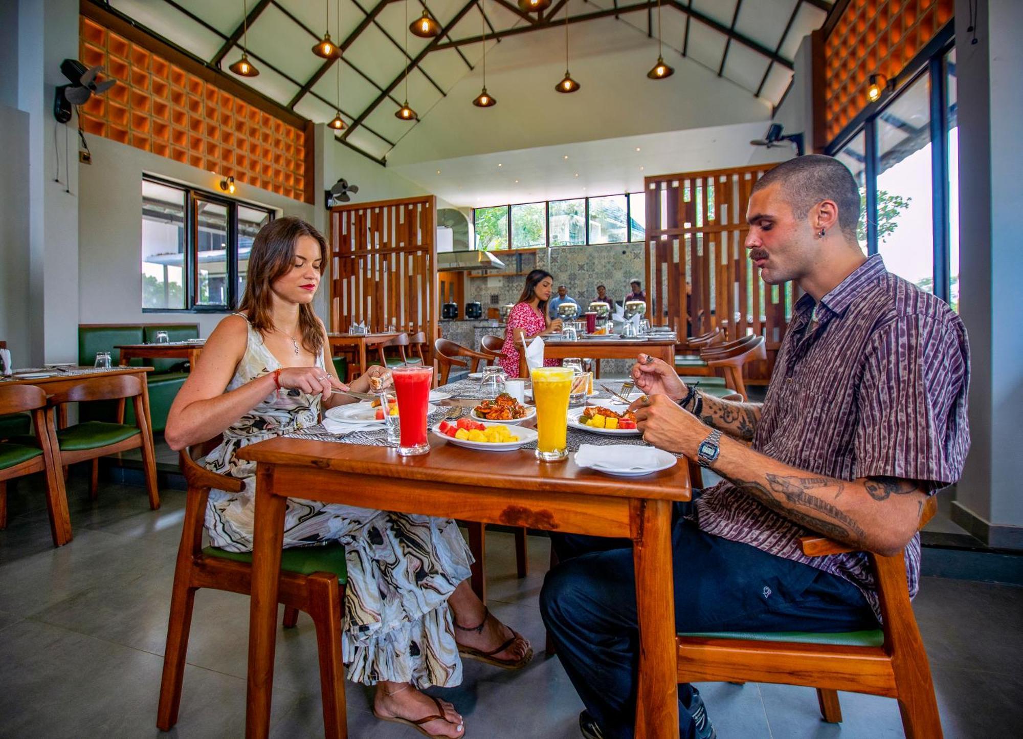 Vbrings Oak Village Hotel Munnar