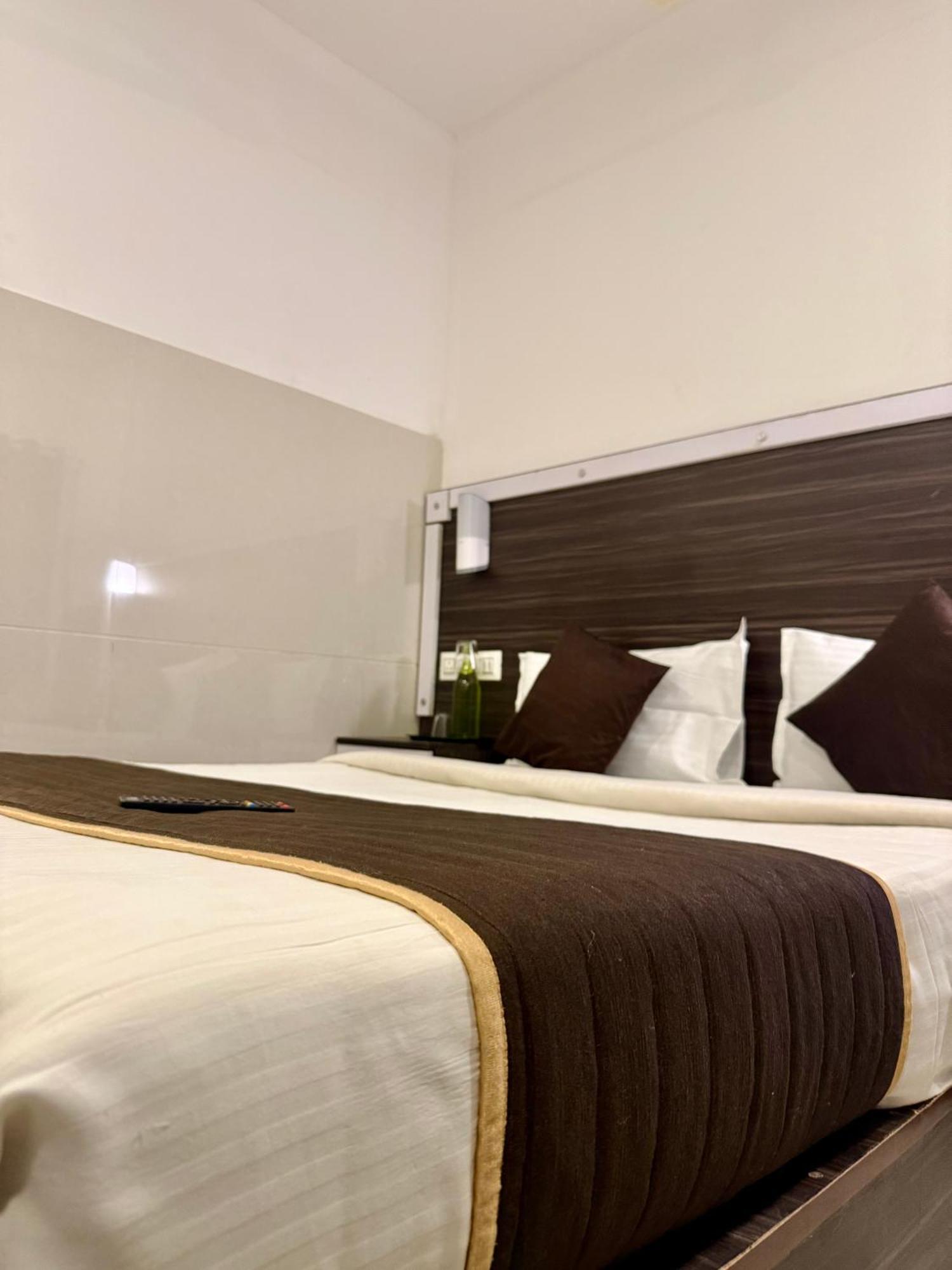 Hotel Skylark Holidays Munnar