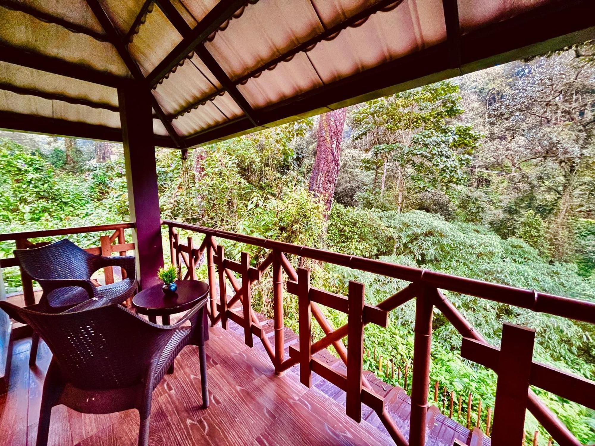 The Raarees Mist Resort, - Nested In Nature's Lap 4* Munnar