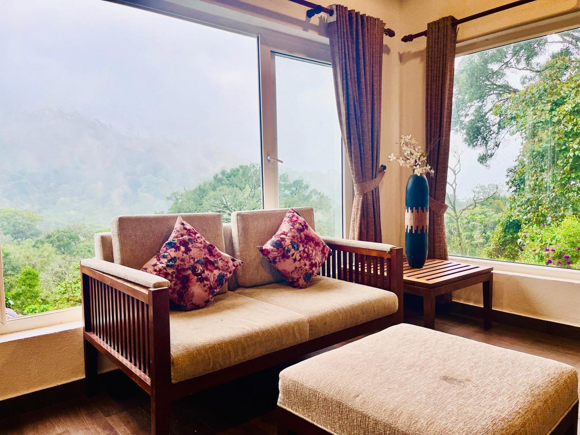 Hotel The Raarees Mist Resort, - Nested In Nature's Lap