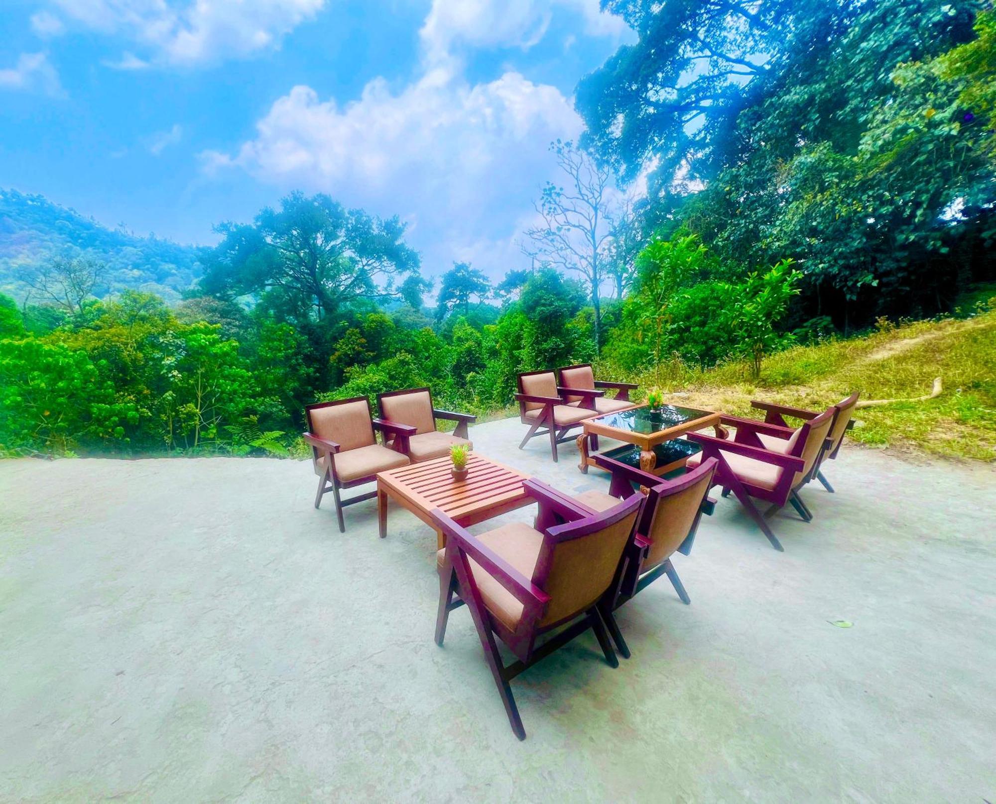 Hotel The Raarees Mist Resort, - Nested In Nature's Lap