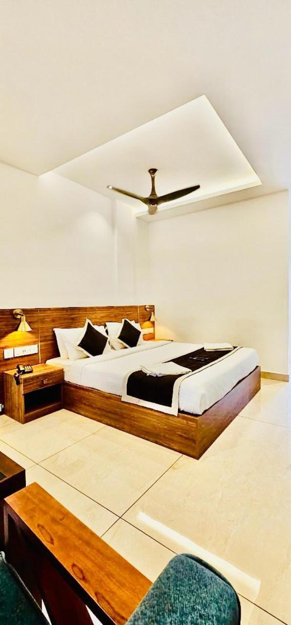 Skylark Holidays Premium Hotel
