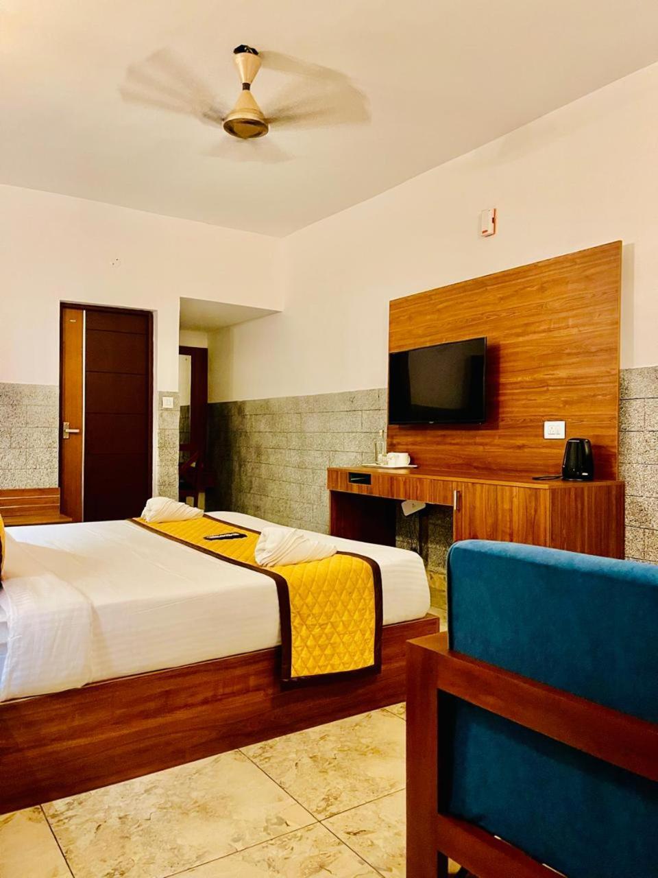 Skylark Holidays Premium Hotel Munnar