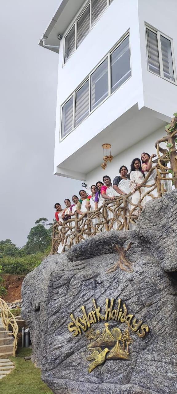 Skylark Holidays Premium Hotel Munnar