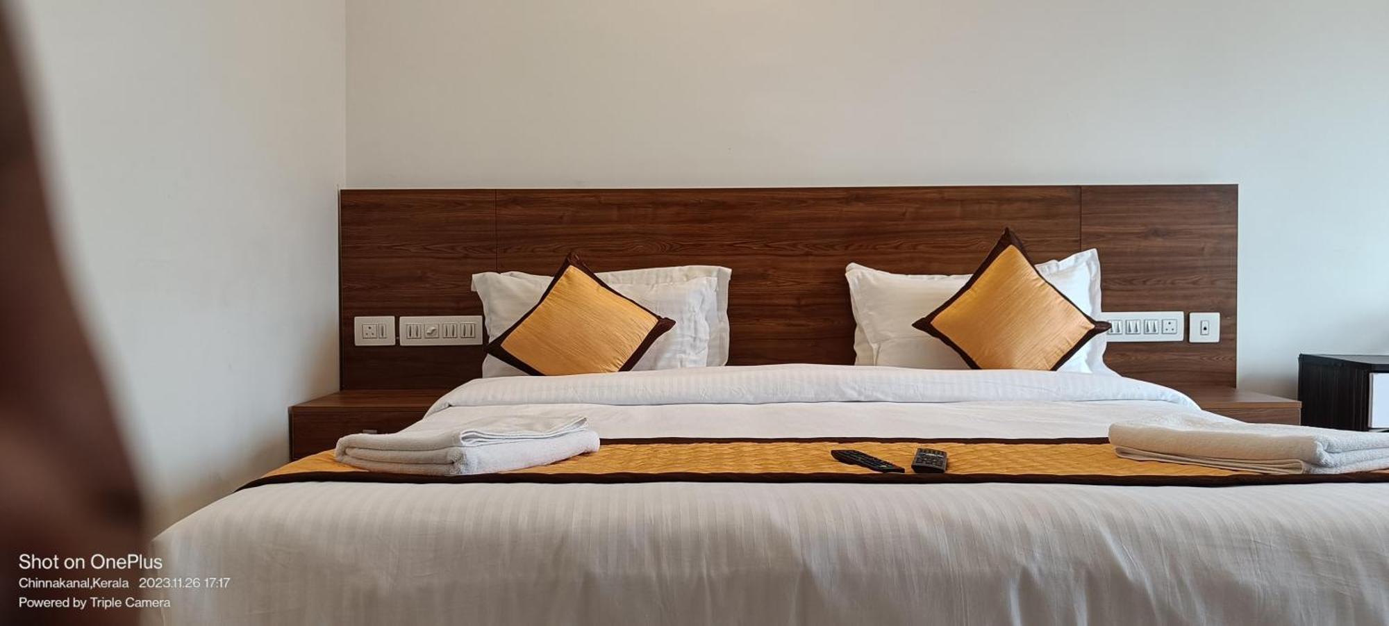 Skylark Holidays Premium