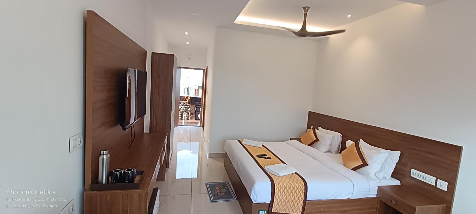 Skylark Holidays Premium