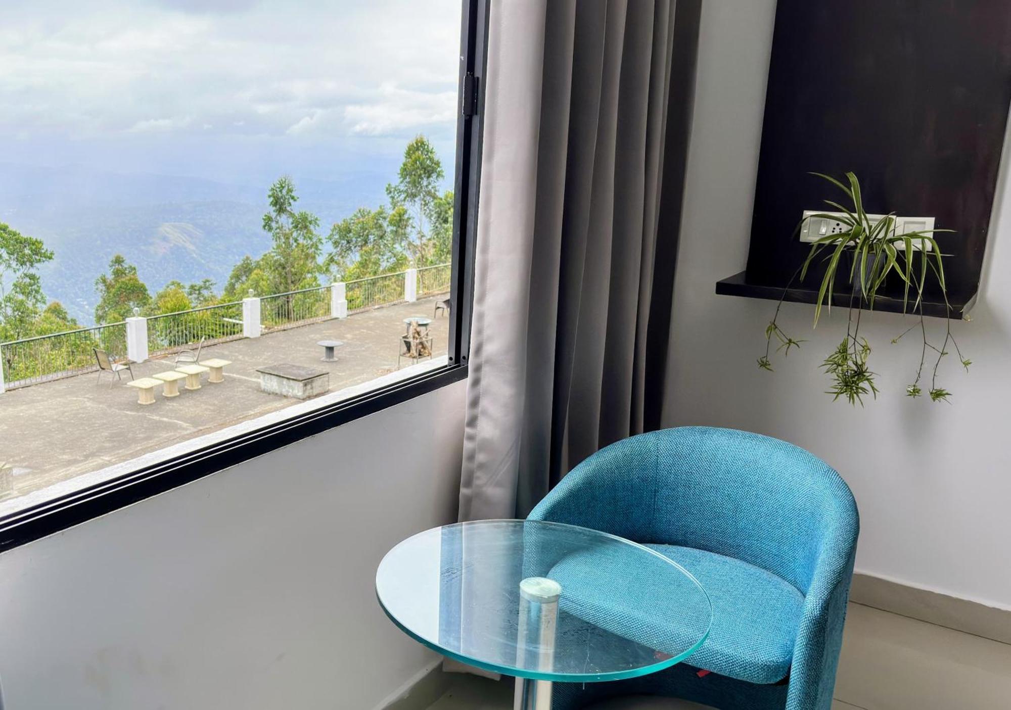 Hotel Veu Retreat