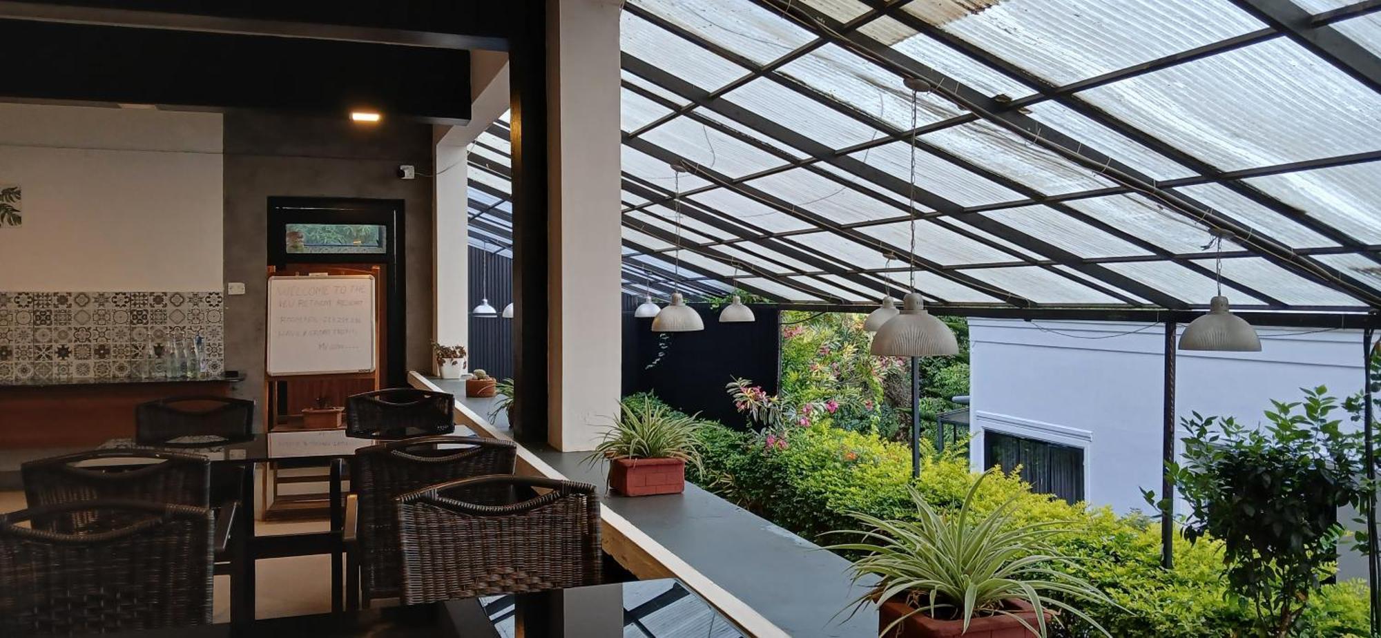 Hotel Veu Retreat