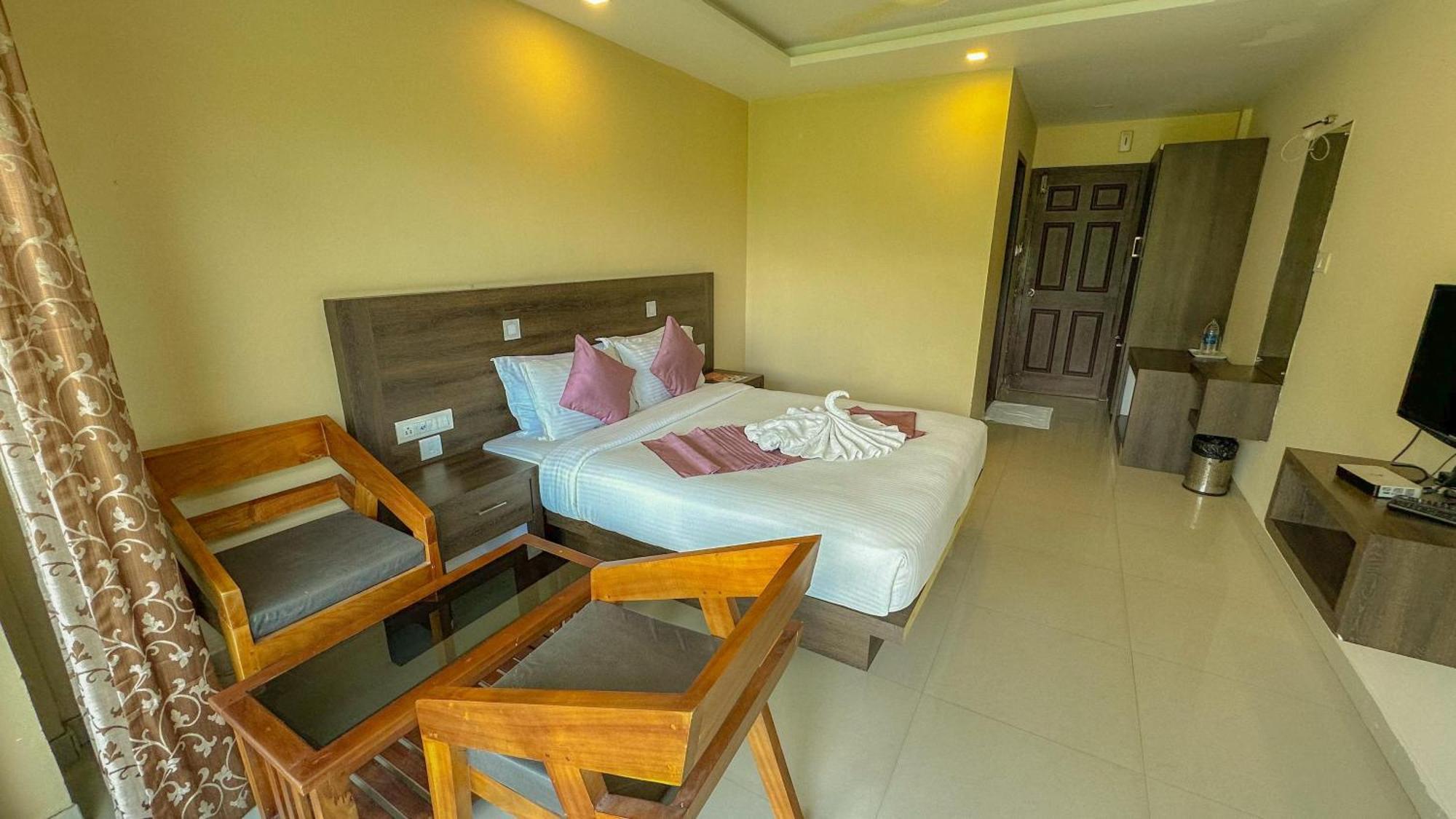 Hotel The Heights 4*