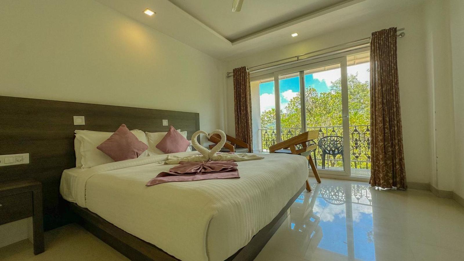 The Heights Hotel 4*