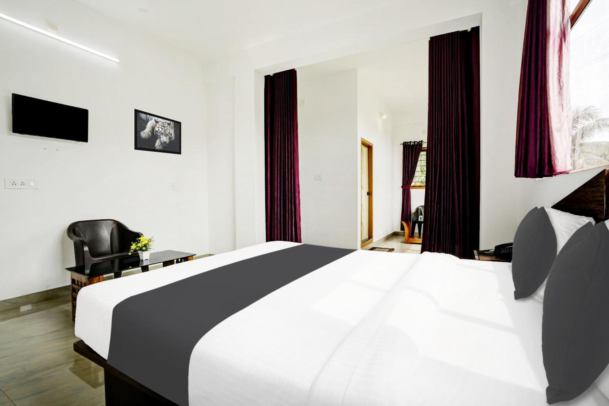 O Max Hotel Munnar
