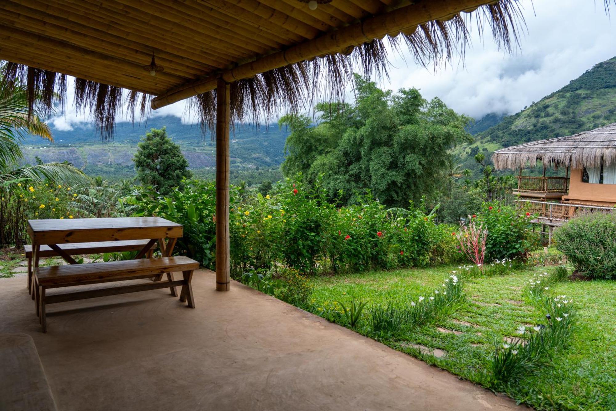 The Mudhouse Marayoor Resort *