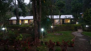 Falling Waters Hotel 3*