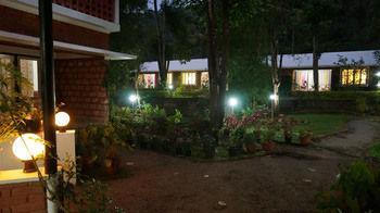 Falling Waters Hotel 3*