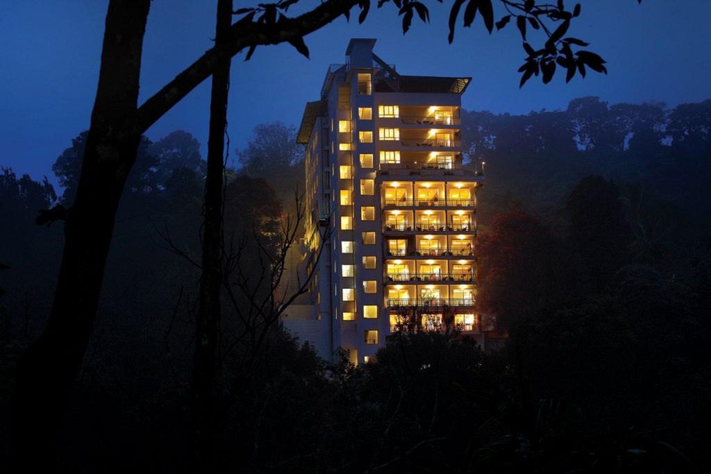 Hotel Gokulam Park Munnar