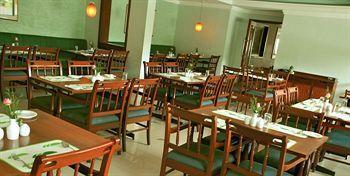 Issacs Residency Hotel 3*