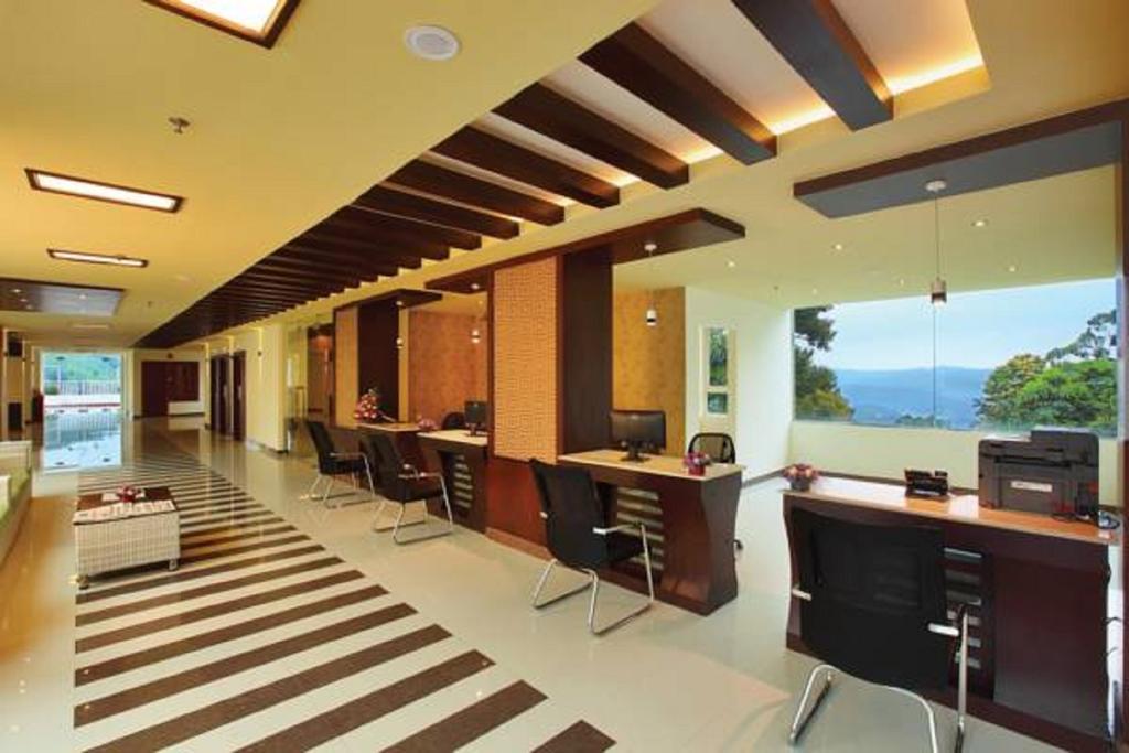 Hotel Gokulam Park