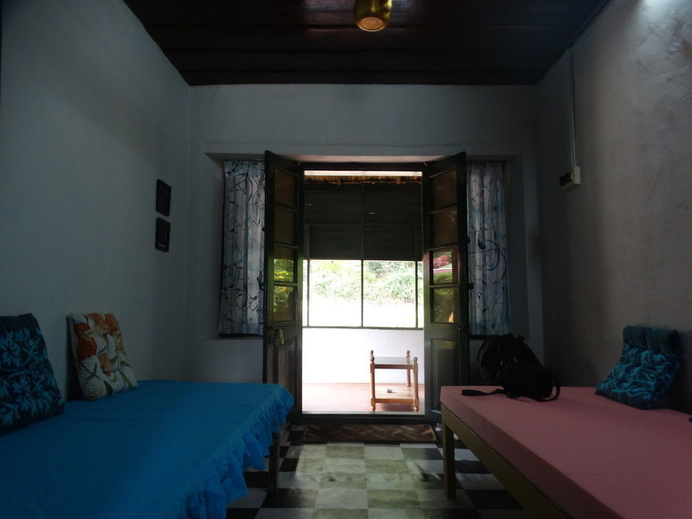 Chai 2* Munnar