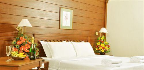 Issacs Residency Hotel Munnar