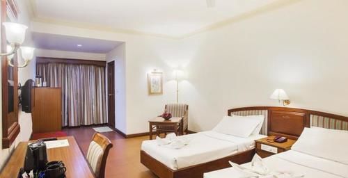 Issacs Residency Hotel 3*