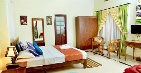 Hotel Violet Woods Munnar