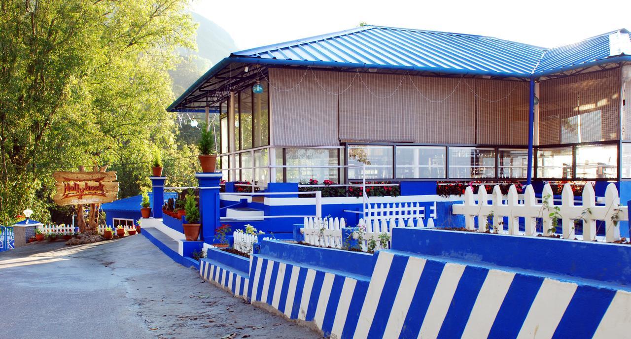 Holly Hock Bed & Breakfast Munnar