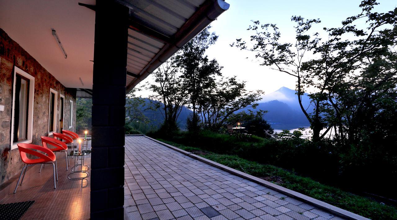 Ottway Hills Near Mattupetty Dam Resort 3*