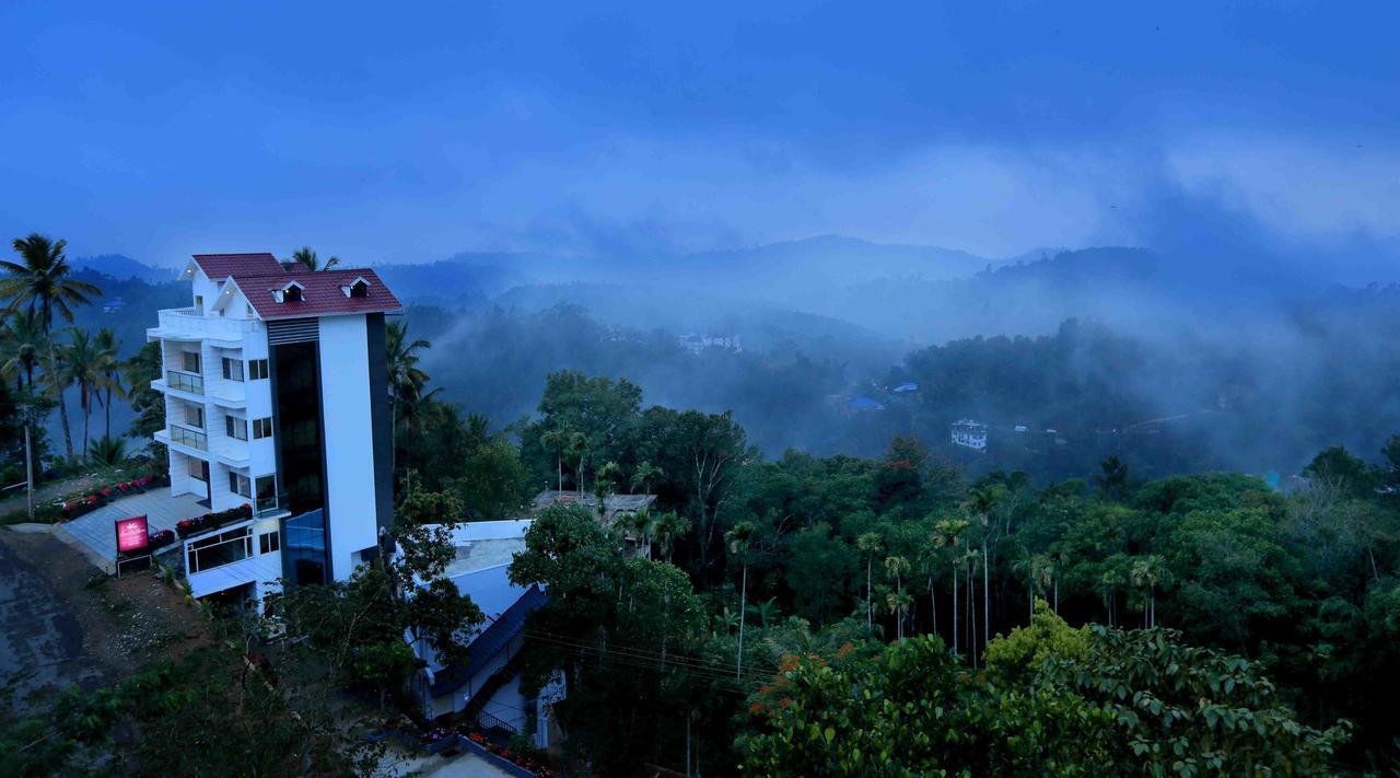 Snow Line Munnar