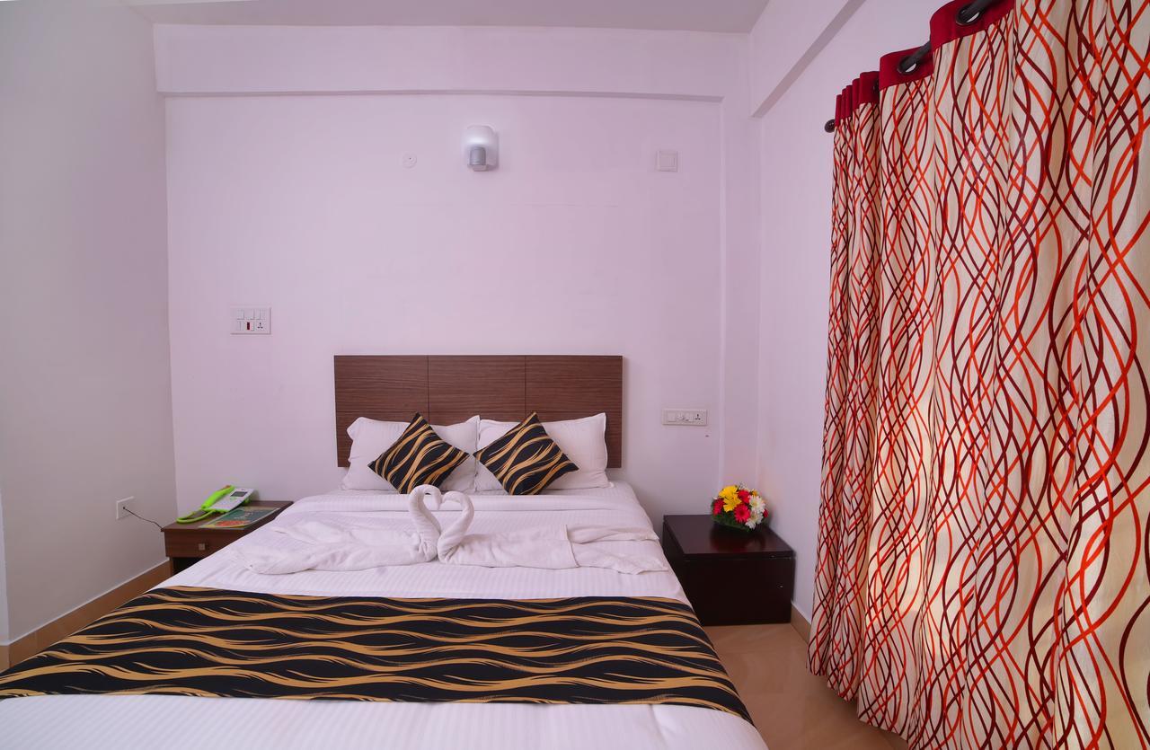 Pine Tree Hotel 3*