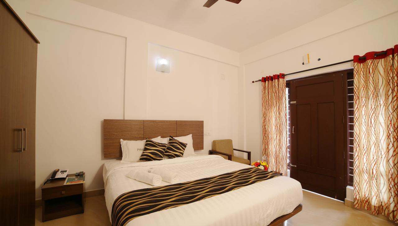 Hotel Pine Tree 3*