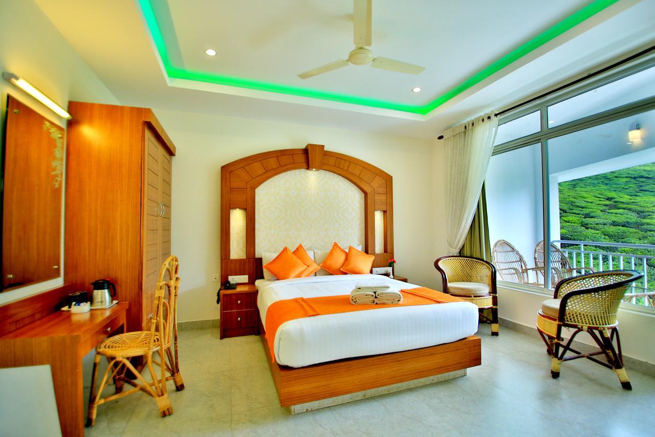 Monsoon Grande Hotel