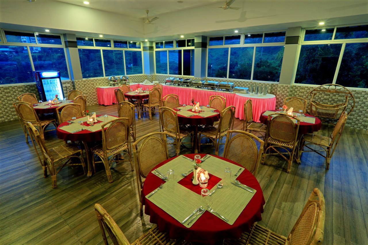 Monsoon Grande Hotel Munnar