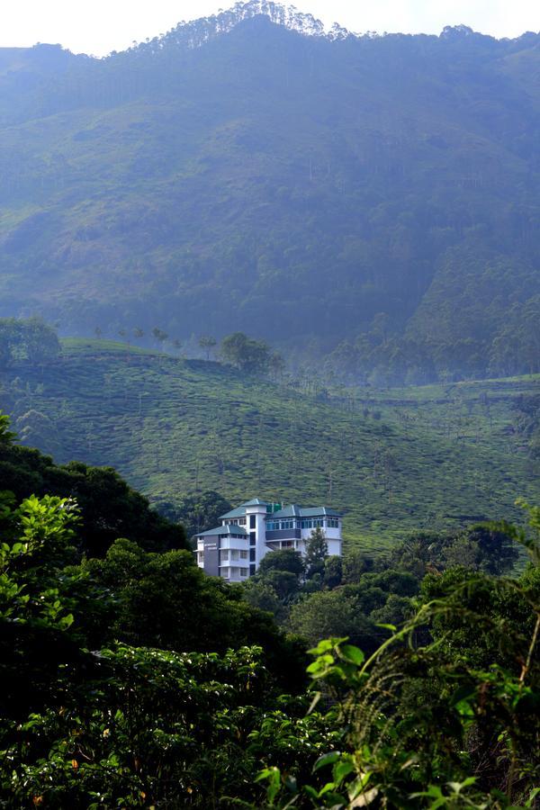 Monsoon Grande Hotel