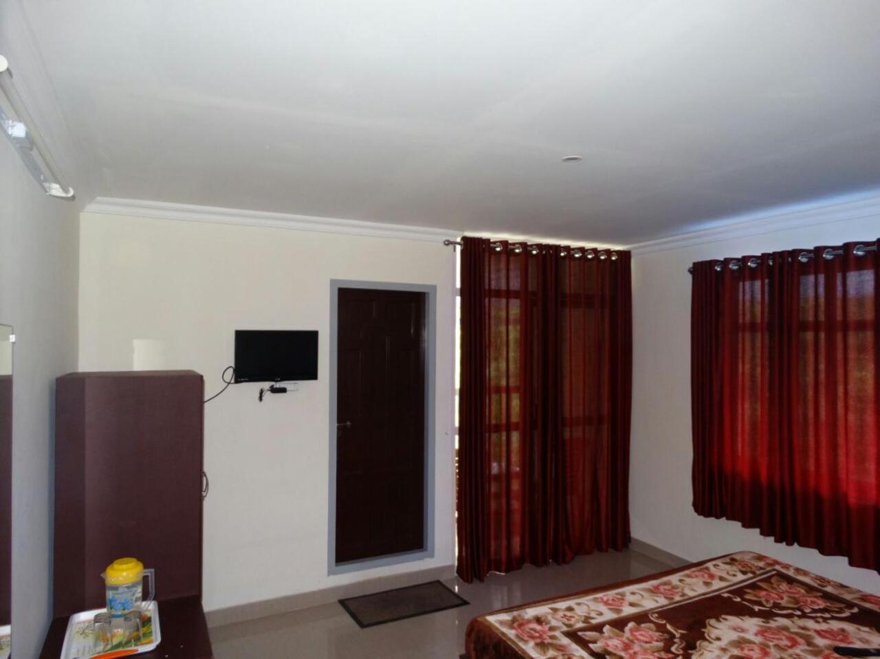 Eden Holidays Ev Inn