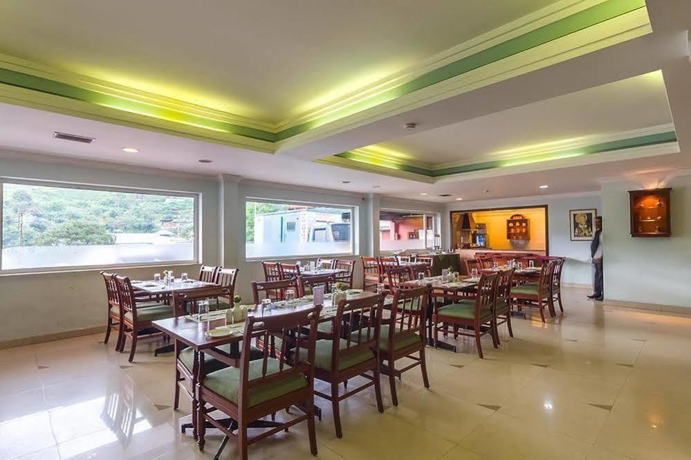 Hotel Issacs Residency 3*