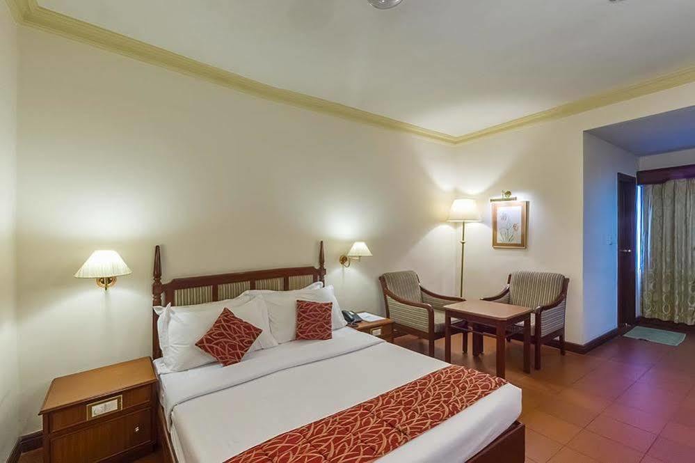Issacs Residency Munnar