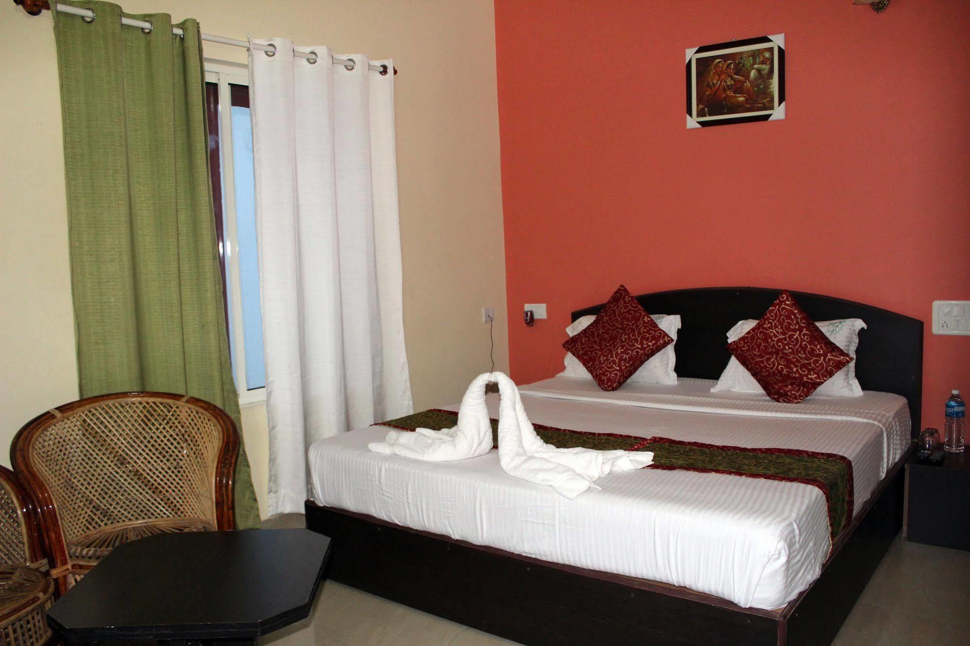 Trees Resort 3*