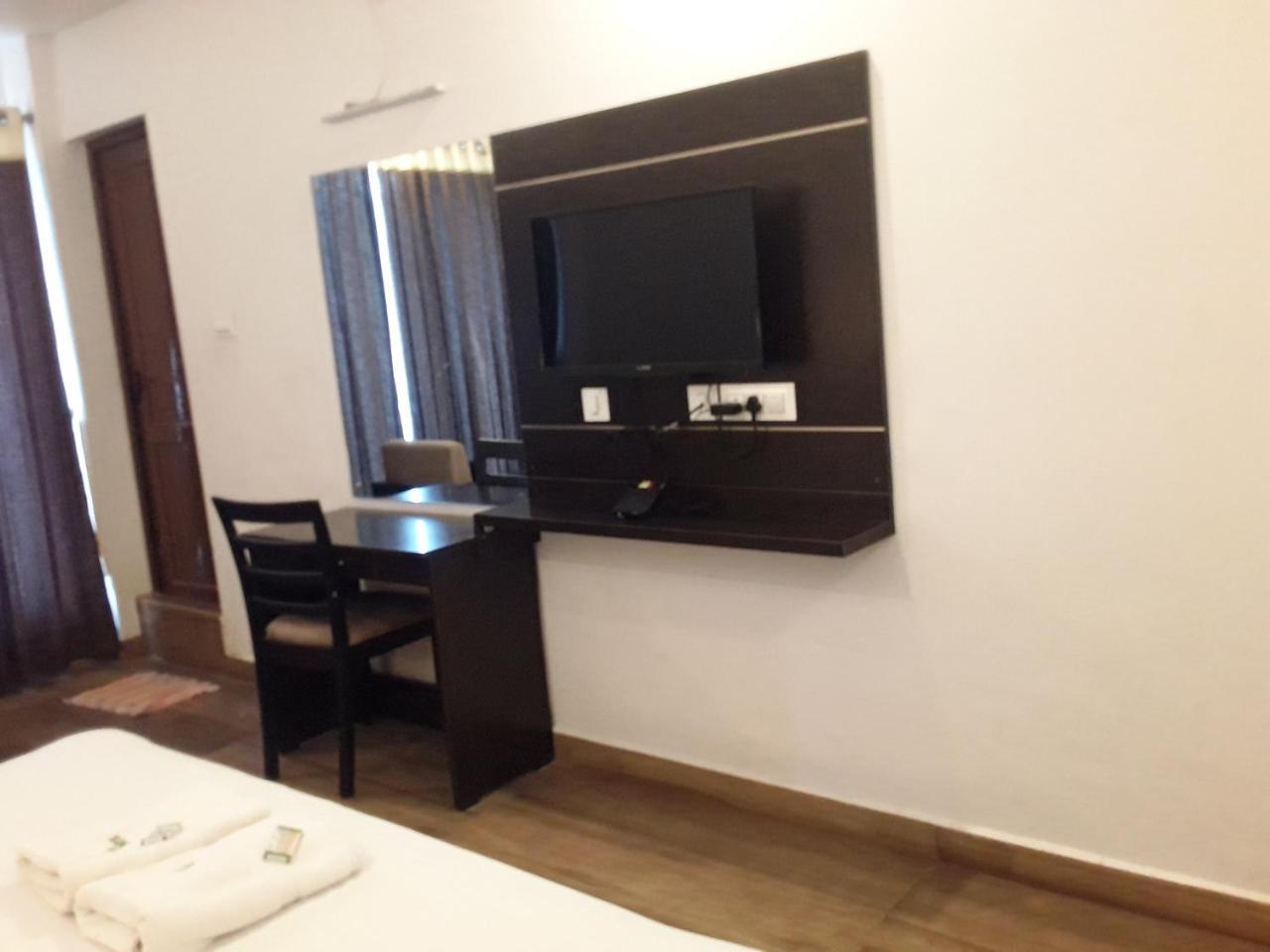 Jays Hotel